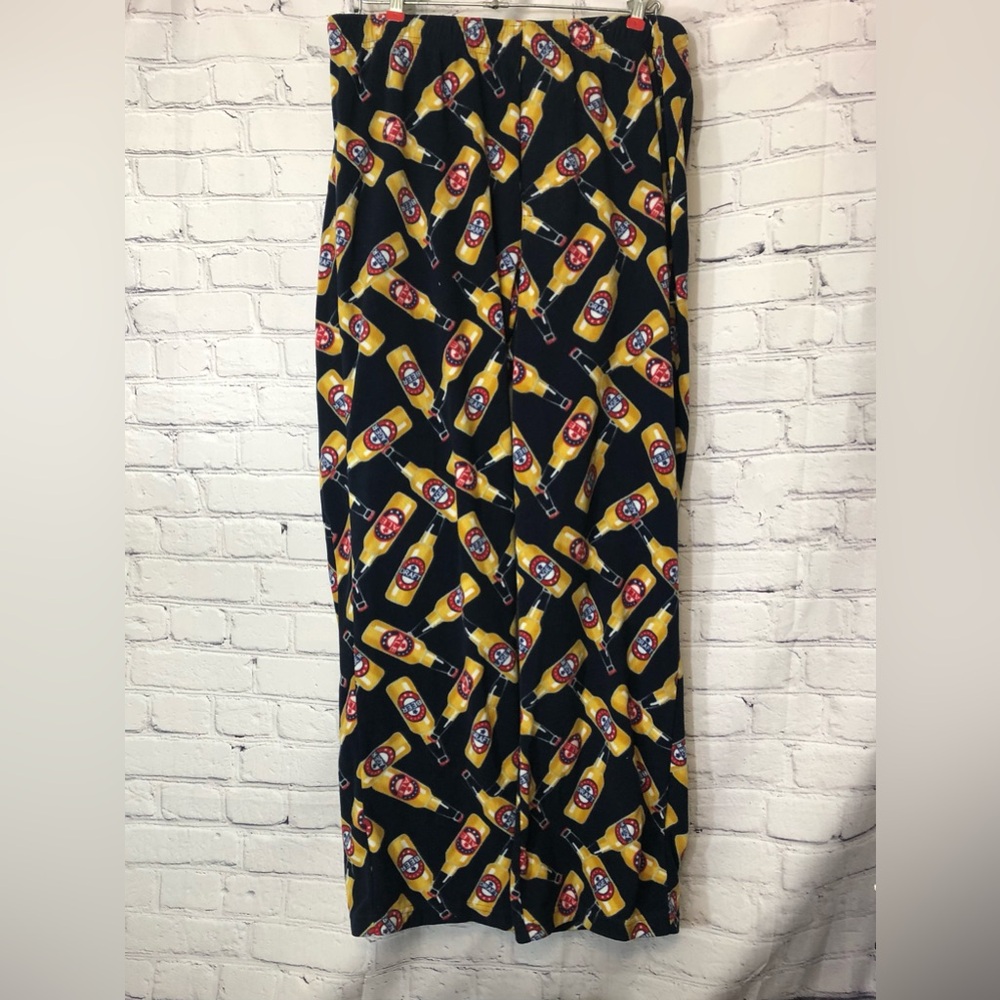 Sonoma Men’s Pajama pants with beer bottle pattern Size large